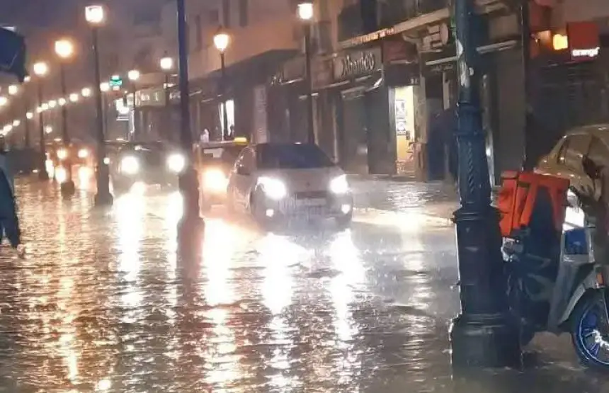 أمطار الخير تعري البنية التحتية بطنجة (صور وفيديو)